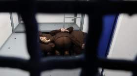 هذا ما يحدث لأسرى فلسطينيين في سجن سري تحت الأرض!