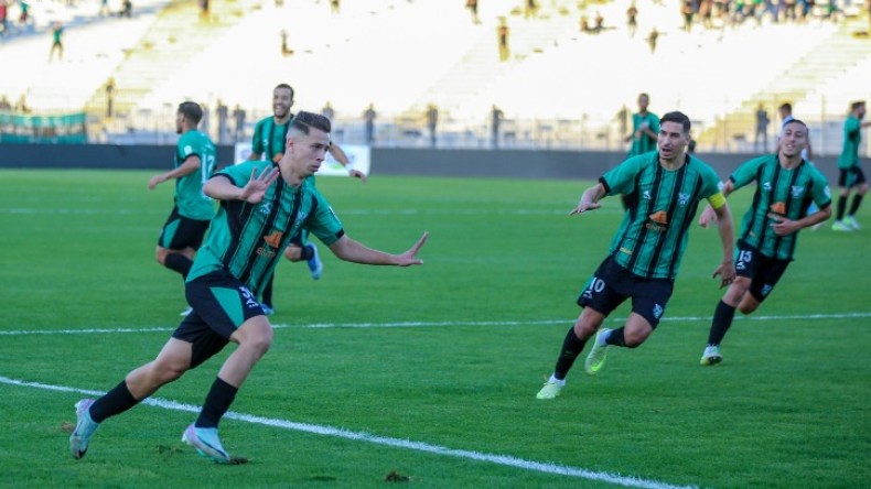 ملعب عالمي لِولاية قسنطينة