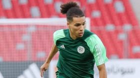 قبال يشتكي “ظلم” بيتكوفيتش