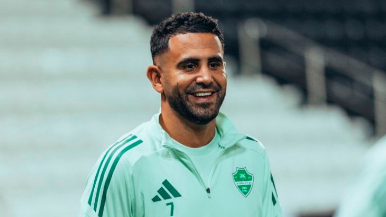 بِالفيديو: محرز يُسجّل وعطال يُطمئن بيتكوفيتش