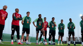 بالصور.. “الخضر” يشرعون في التحضير لمواجهة المنتخب السعودي