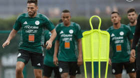 المنتخب المحلي.. سعيود وبدران يغيبان عن التدريبات وبن دبكة يغادر مقر التربص