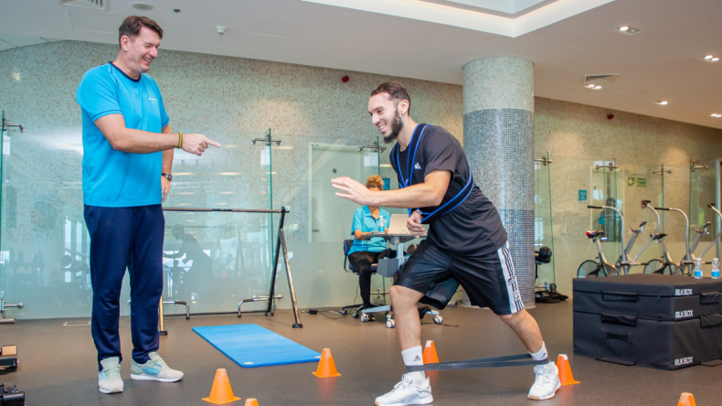 بالصور.. غويري يشرع في عملية إعادة التأهيل