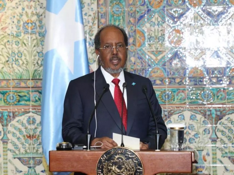 Le Président somalien achève une visite officielle en Algérie
