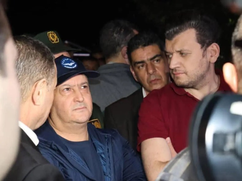 Le Premier ministre à Tipaza pour suivre les opérations d’extinction des feux de forêt