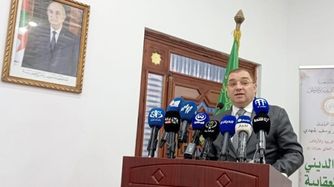 إلزام مُقدمي خدمات الإنترنت بسحب المحتوى المسيء فورًا!