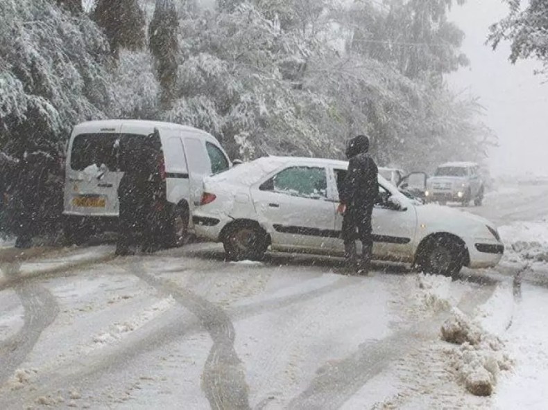 Chutes de neige: Fermeture partielle de certaines routes à Bordj Bou Arreridj et Jijel