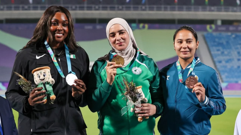 الجزائرية زهرة ططار تتوّج بالميدالية الذهبية