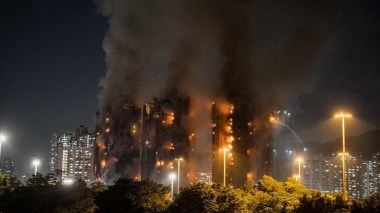 Hong Kong: Un incendie dans un immeuble fait au moins 55 morts et 279 disparus