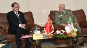 الجزائر-الصين: مباحثات لتعزيز روابط التعاون في المجال العسكري