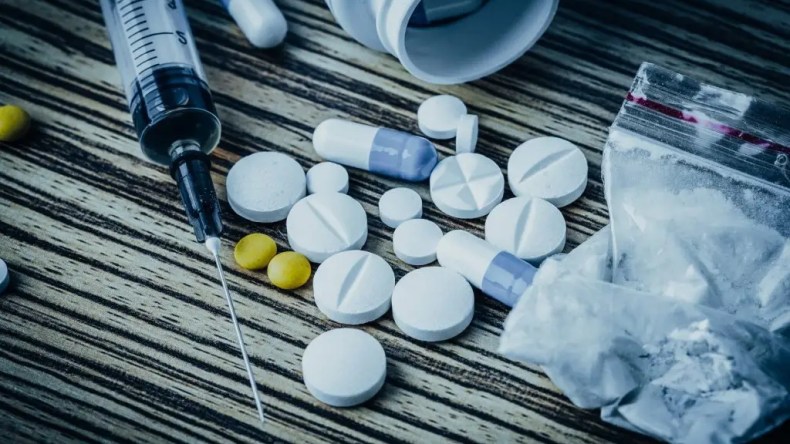 رسميا.. رقم أخضر للتبليغ عن تعاطي المخدرات في المدارس