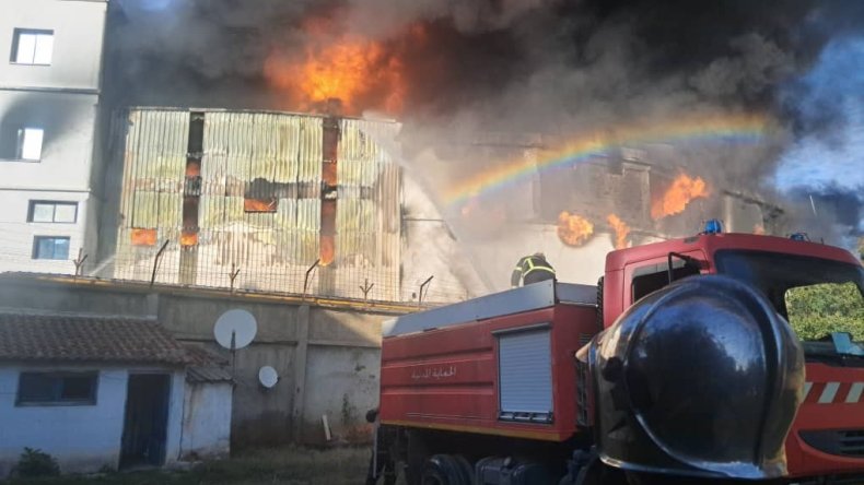 اندلاع حريق بمصنع لمواد العطور في الدار البيضاء