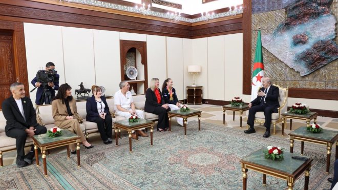 رئيس الجمهورية يستقبل البطلة العالمية كيليا نمور