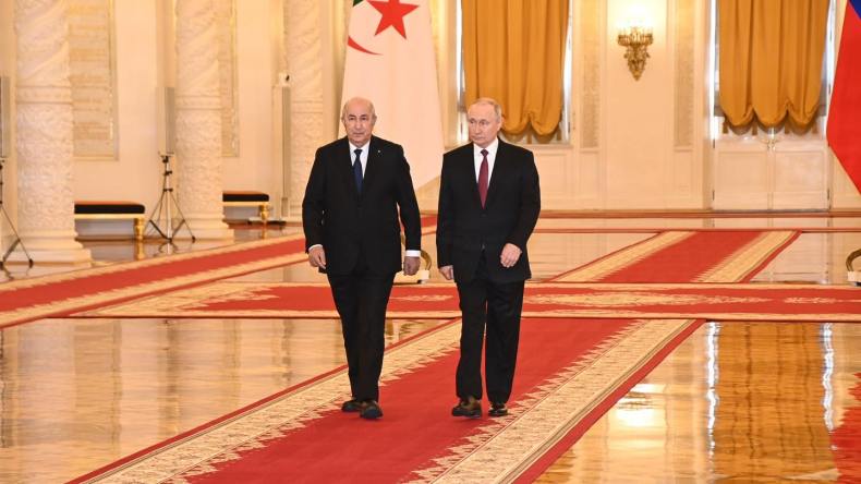 في رسالة للرئيس تبون.. بوتين يُشيد بتطور العلاقات بين الجزائر وروسيا