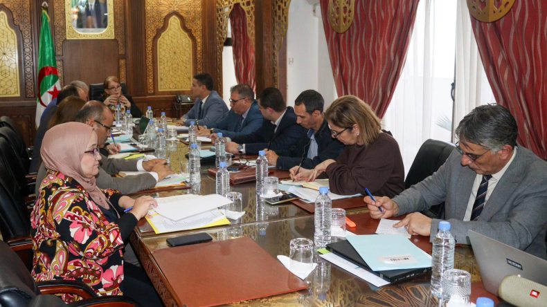 فوج وزاري مشترك لضبط تفاصيل مهرجان السياحة الصحراوية