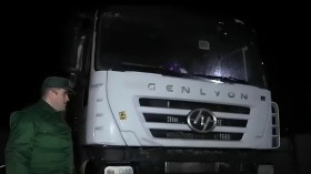 بالفيديو.. هكذا تم توقيف صاحب شاحنة يسير في الاتجاه المعاكس