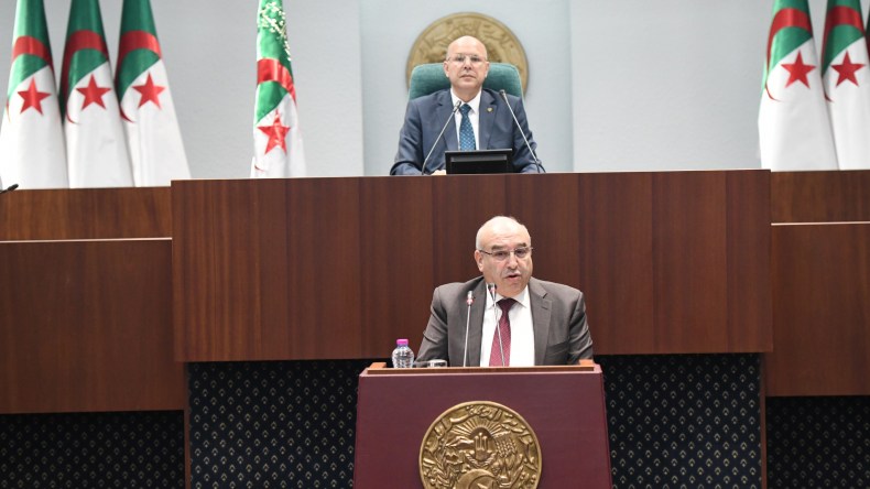 صيدال تتجه لإنشاء وحدات إنتاج جديدة بهذه الولايات