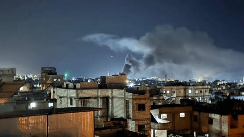 جنوب لبنان تحت النار.. 13 شهيدًا في عين الحلوة وصاروخ يضرب حافلة مدرسية