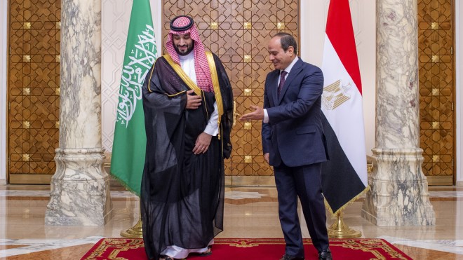 مصر تكشف حقيقة “توتر العلاقات” مع السعودية