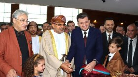 وزير الثروة الزراعية العماني: التعاون الاقتصادي مع الجزائر يدخل مرحلة أكثر ديناميكية