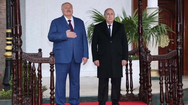 الرئيس تبون يؤكد موقف الجزائر الداعم لحقوق الشعبين الفلسطيني والصحراوي