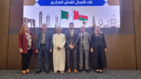 الجزائر وعُمان تبحثان رفع التبادلات التجارية عبر منتدى رجال الأعمال