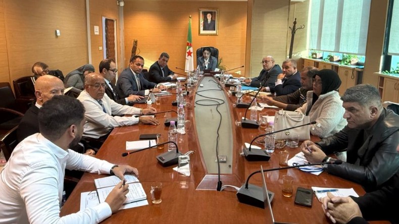 تعزيز وعي السوق وتبني مقاربة تشاركية لدعم المستهلك