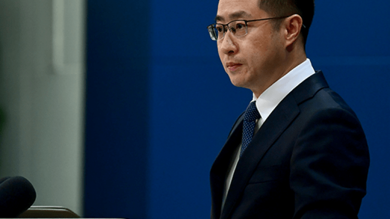 الخارجية الصينية: بكين لا تنخرط في أي سباق تسلح نووي مع أي دولة