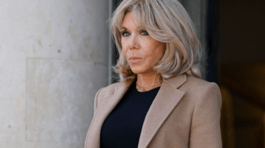Brigitte Macron présente des excuses après des propos visant des militantes féministes
