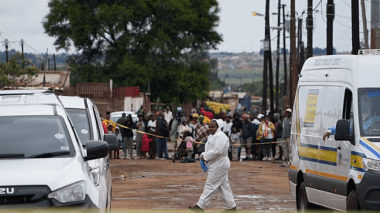 Au moins 10 personnes ont été tuées et 10 blessées