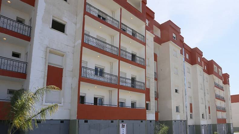 هذه السكنات المتاحة للجالية… ولا برامج بديلة في الأفق