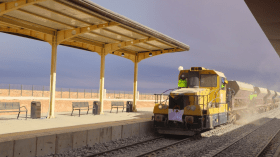 جلاوي يكشف موعد استكمال مشروع سكة حديد بشار–غار جبيلات