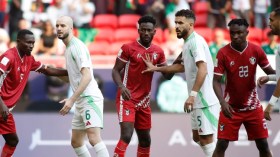 بطل العرب يكتفي بِتعادلٍ سلبيٍّ