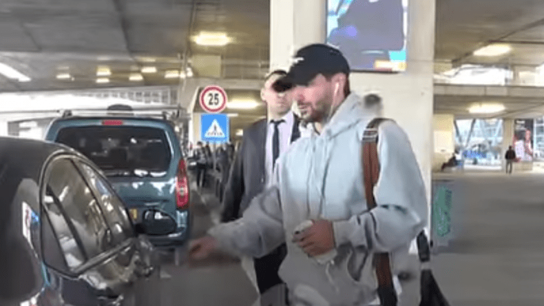 لاعبو “الخضر” يصلون تباعا إلى الجزائر للتحضير لـ”الكان”