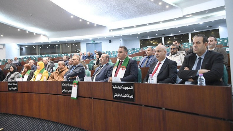 “لا يمكن تجاوز الإرث الاستعماري الثقيل بالصمت أو النسيان”