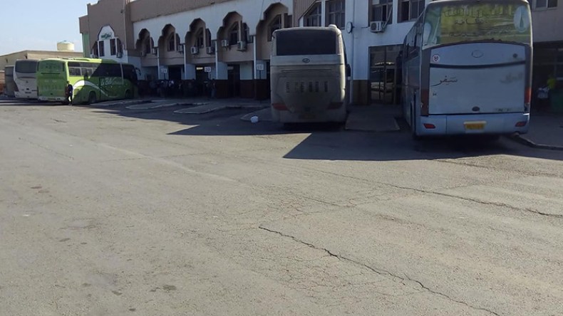 تجاوزات سائقي حافلات المسافات الطويلة تثير استياء المسافرين