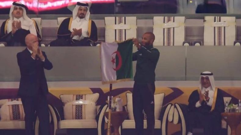 بِالفيديو: براهيمي يحمل لواء الجزائر في كأس العرب