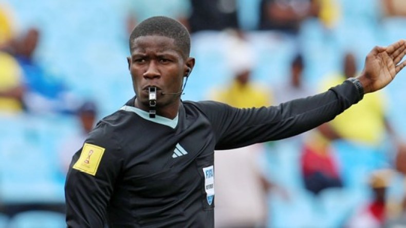 حكم “مغضوب عليه” لِإدارة مباراة الجزائر والسودان