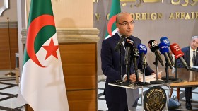 اللغة العربية.. جسر الانتماء الذي يصل الوطن بأبنائه في المهجر