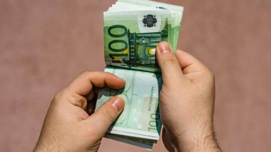 The French Far-Right Demands The Transfer Of Hard Currency From Algeria To France!