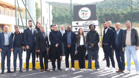 بالصور.. وفد من “الفيفا” يزور المركز التقني الجهوي بتلمسان