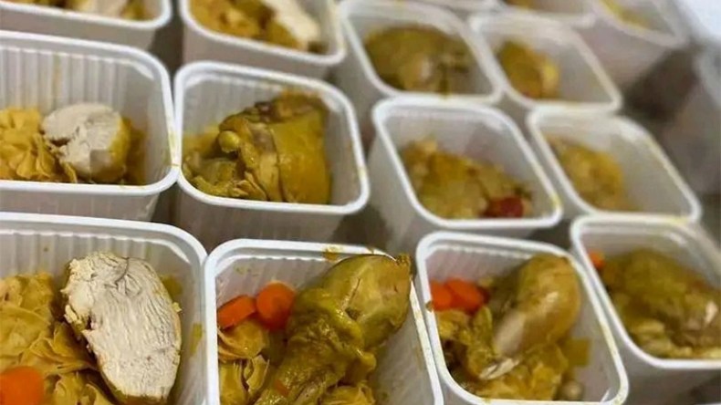 وجبات ساخنة في ليال باردة للأشخاص من دون مأوى