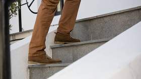 10 فوائد مذهلة لصعود الدرج يوميا