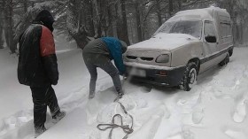 الاضطرابات الجوية الأخيرية تتسبب في قطع عدد من الطرق