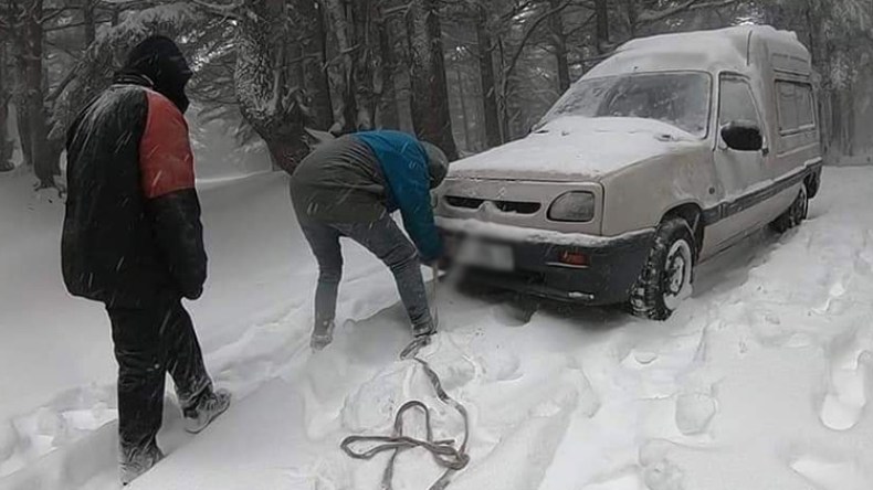 الاضطرابات الجوية الأخيرية تتسبب في قطع عدد من الطرق