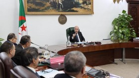 مجلس الوزراء يؤجل مشروع قانون التعديل التقني للدستور