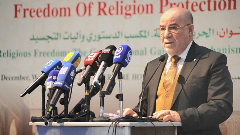 قوانين الجزائر تضمن حرية ممارسة الشعائر الدينية