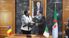 الجزائر وتشاد توقعان على محضر محادثات في مجالي المحروقات والمناجم