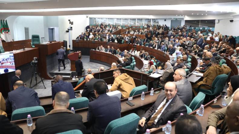 المجلس الشعبي الوطني يصادق على مشروع قانون المرور الجديد