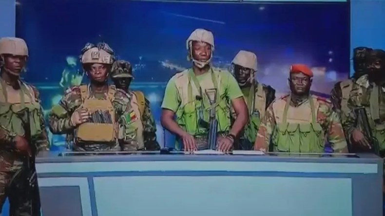 وزير خارجية بنين يعلن فشل محاولة الانقلاب  